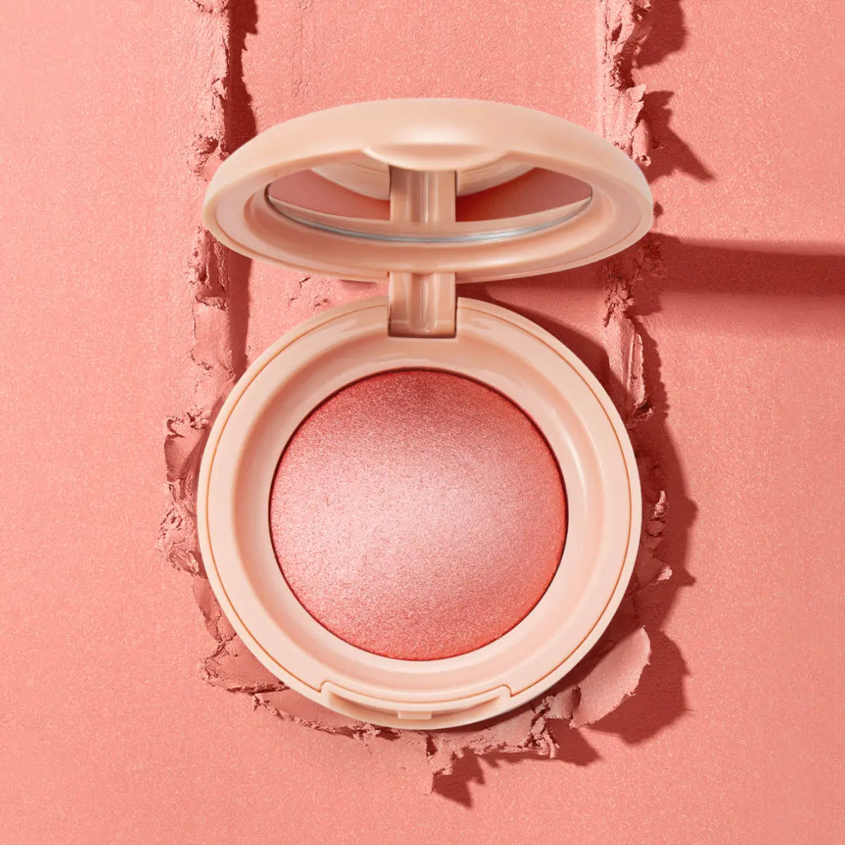 PHOFAY luminous powder blush in a soft pink compact, featuring a radiant and glowing finish, perfect for natural daily makeup and enhancing cheeks in the UAE.