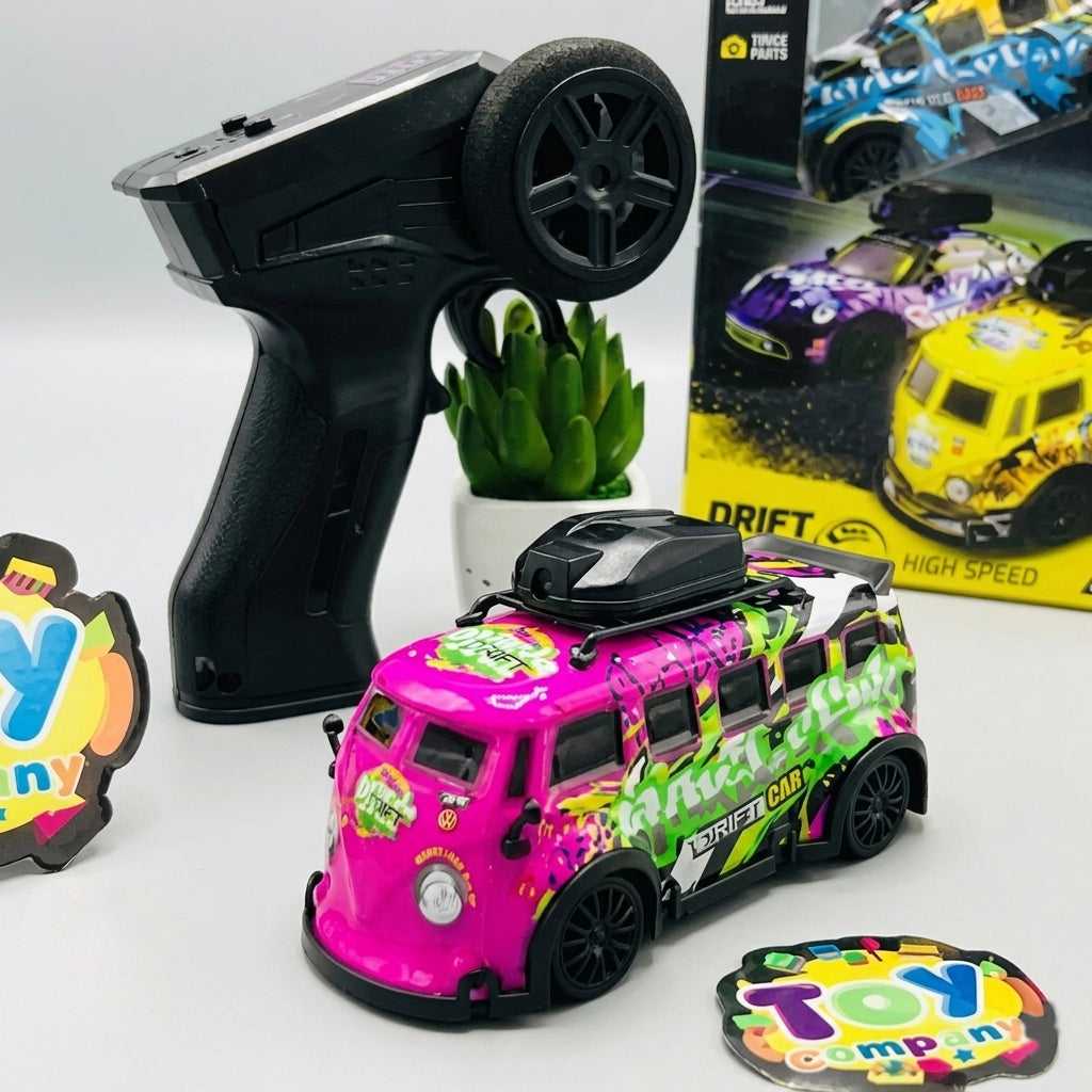 📸🔥 2.4GHz RC Mini Camera Drift Van – High Speed Remote Control Drift Car with Realistic Retro Design 🚐💨