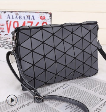 Fashionarie Club trending rhombic shoulder bag, diamond quilted diagonal crossbody purse in a stylish modern design, perfect for UAE fashion trends.