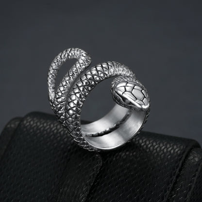 Close-up of a durable titanium steel men's ring featuring an intricate snake-shaped design, perfect for bold fashion and gothic-style accessories in the UAE.